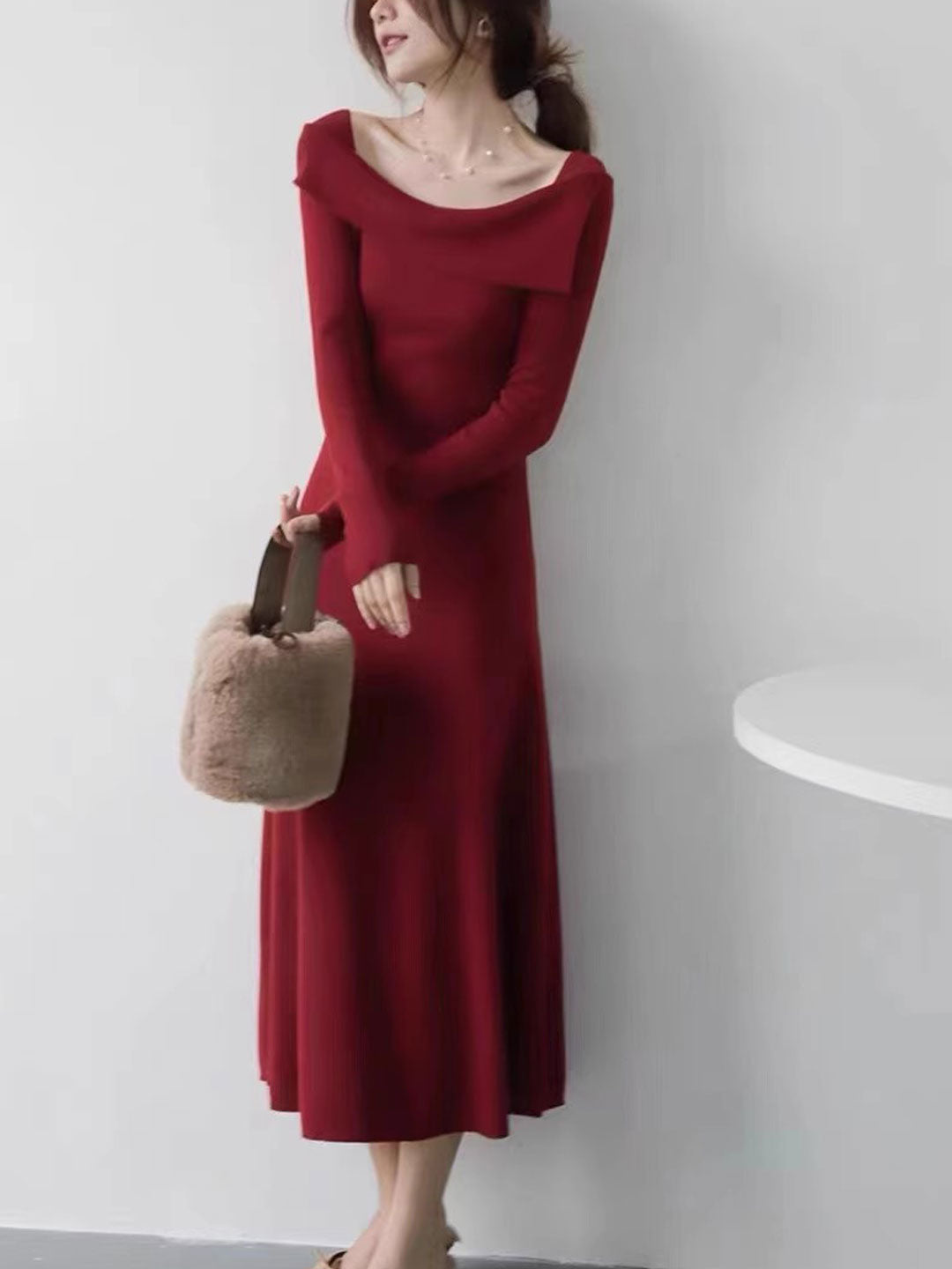 Destiny Elegant One-Shoulder Solid Color Knitted Dress