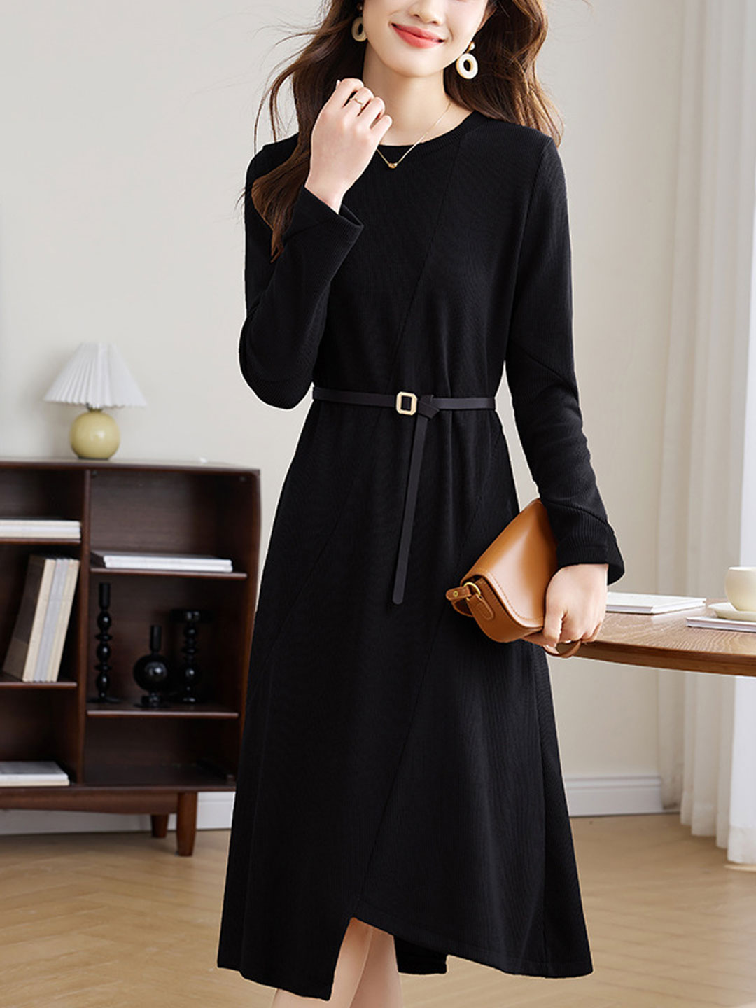 Zoe Classic Crew Neck Solid Color Dress