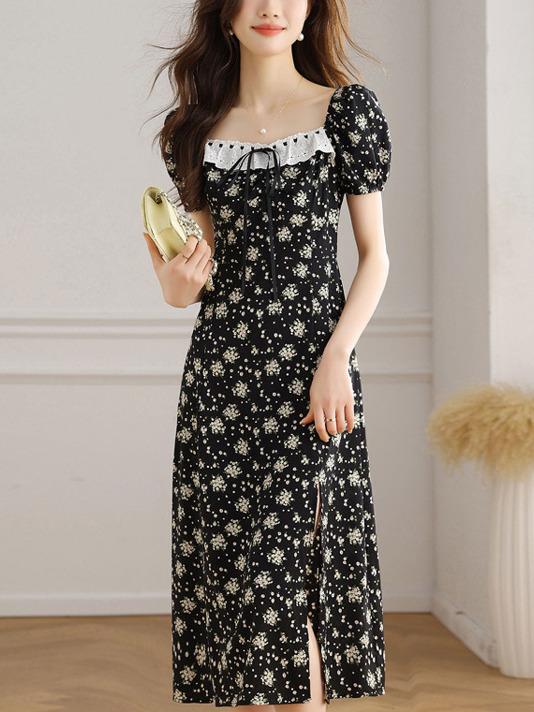 Ariana Vintage Square Neck Puff Sleeve Printed Dress