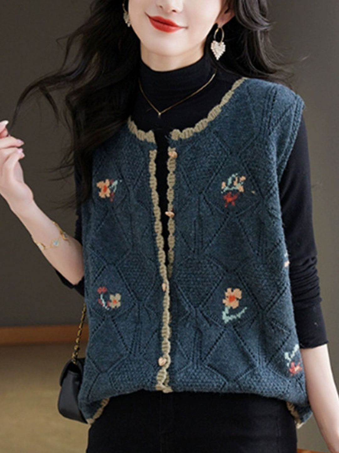 Elizabeth Loose Crew Neck Solid Color Knitted Vest