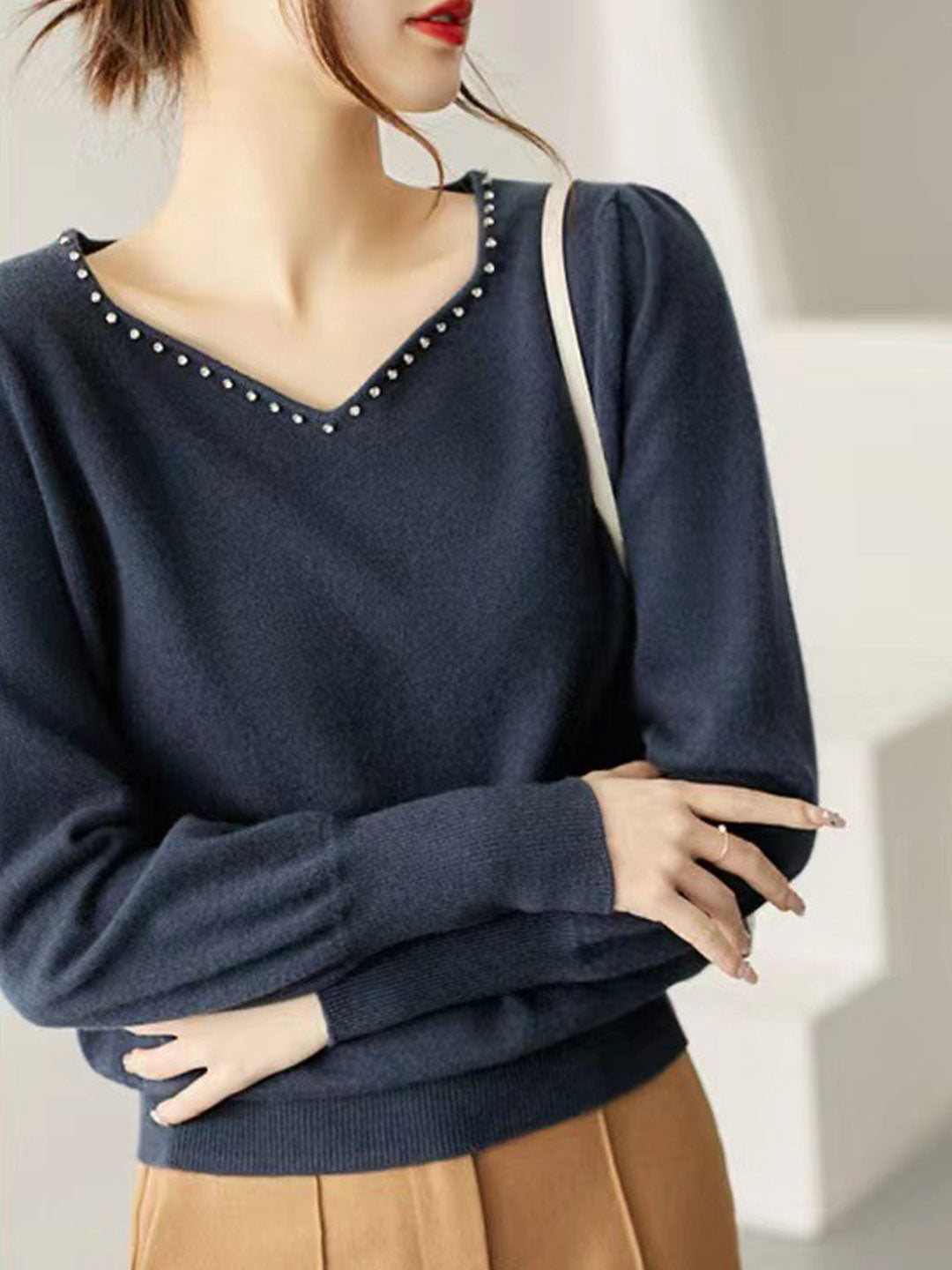 Chloe Elegant V-neck Knitted Sweater