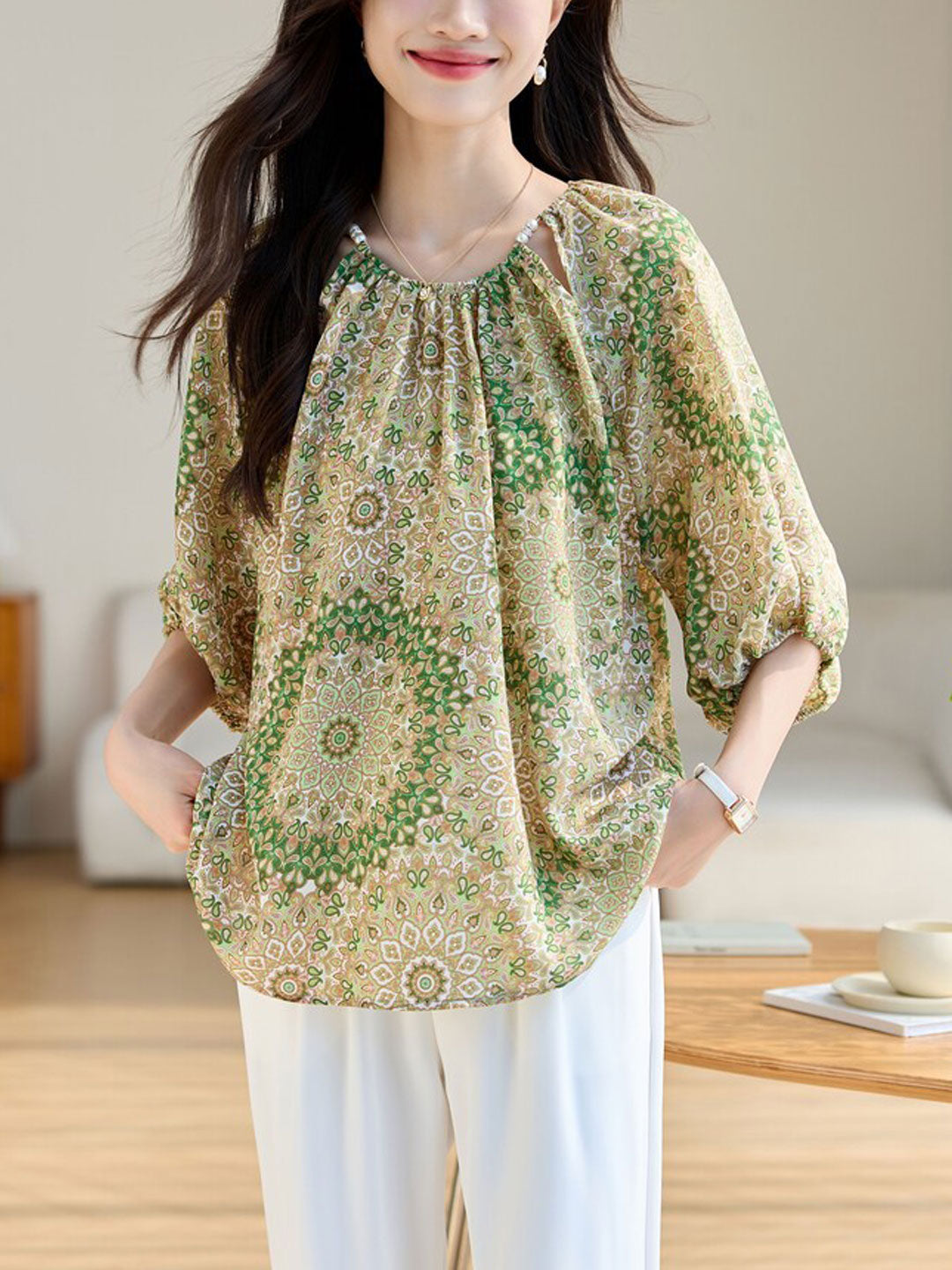 Amy Loose Crew Neck Printed Chiffon Top