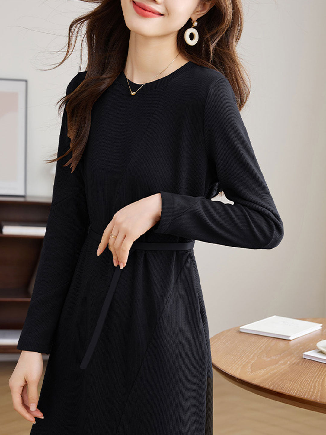 Zoe Classic Crew Neck Solid Color Dress