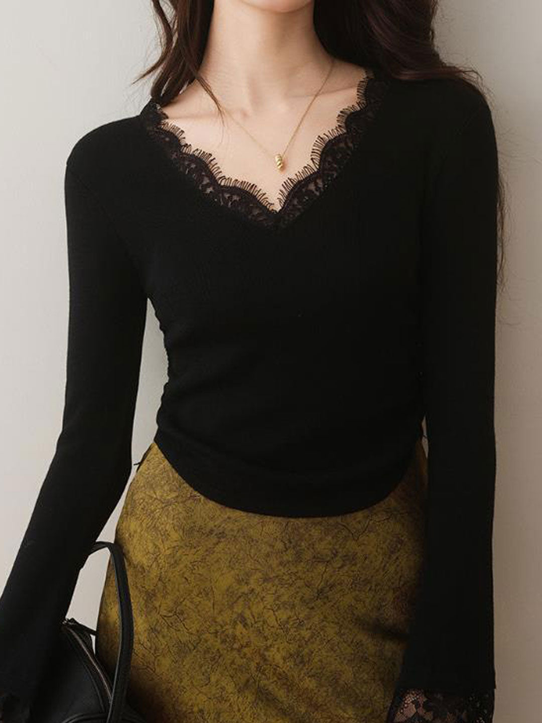 Maria Retro V-Neck Flared Sleeve Lace Knitted Top