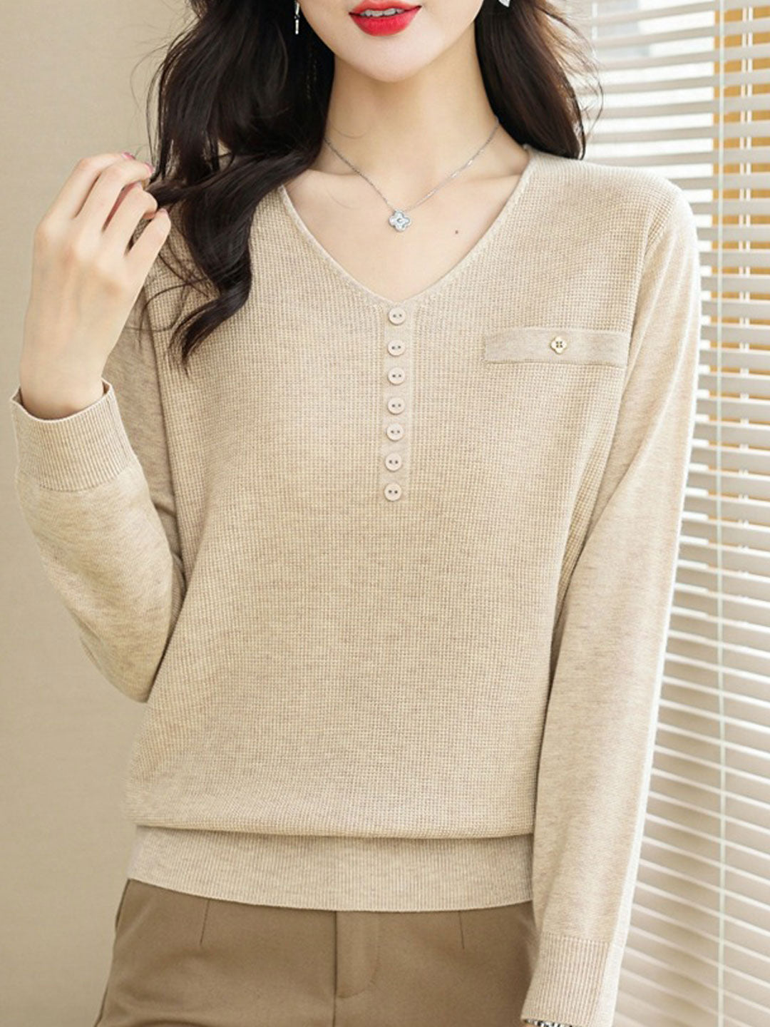 Hannah Casual V-Neck Solid Color Knitted Top