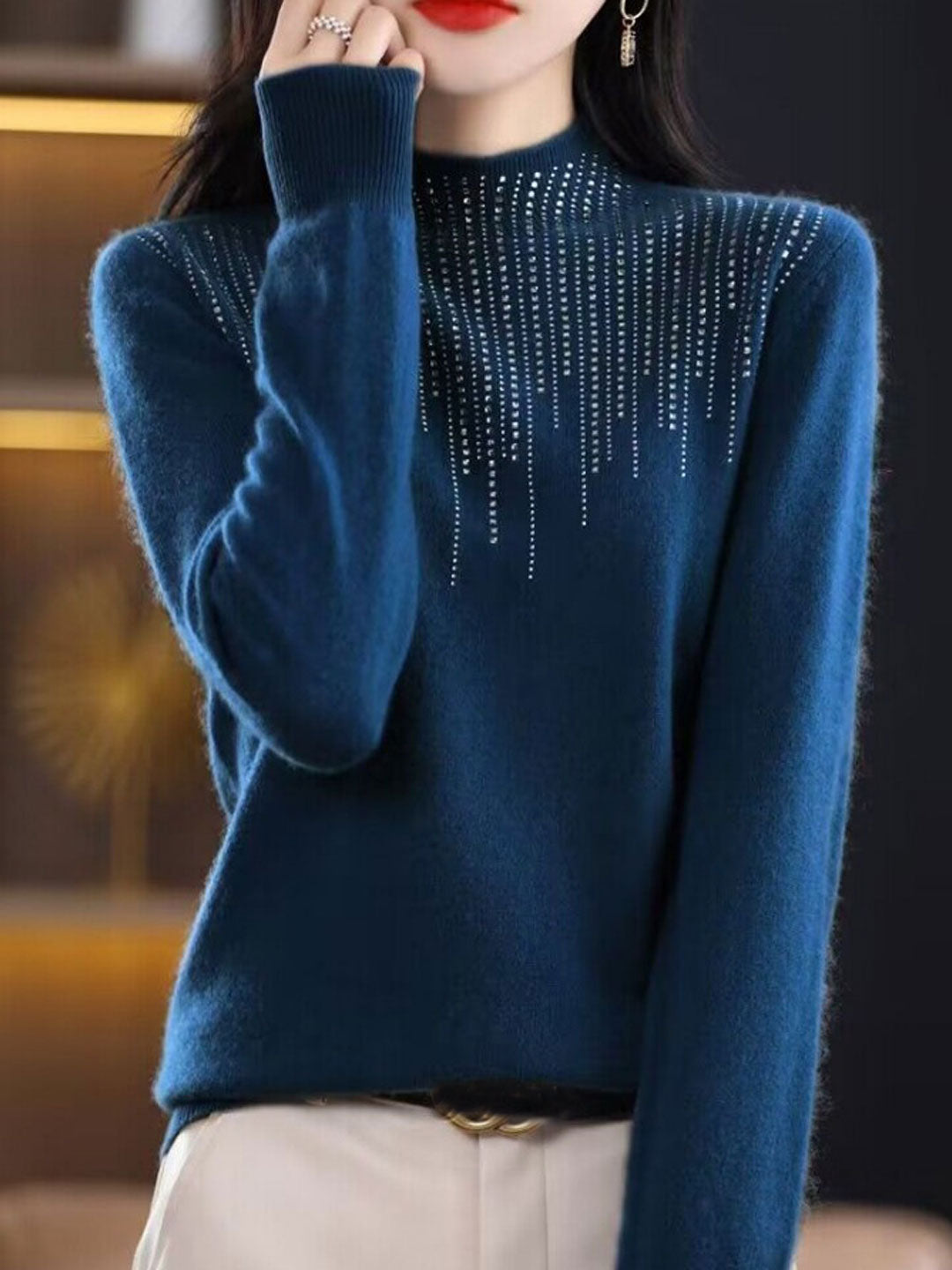 Mia Clssic Crew Neck Diamond Knitted Sweater