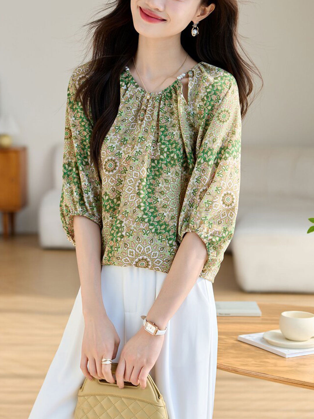 Amy Loose Crew Neck Printed Chiffon Top