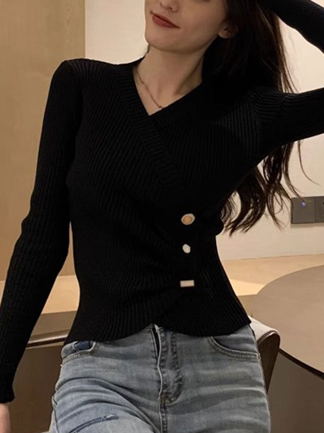 Emma Classic V-Neck Solid Color Knitted Sweater